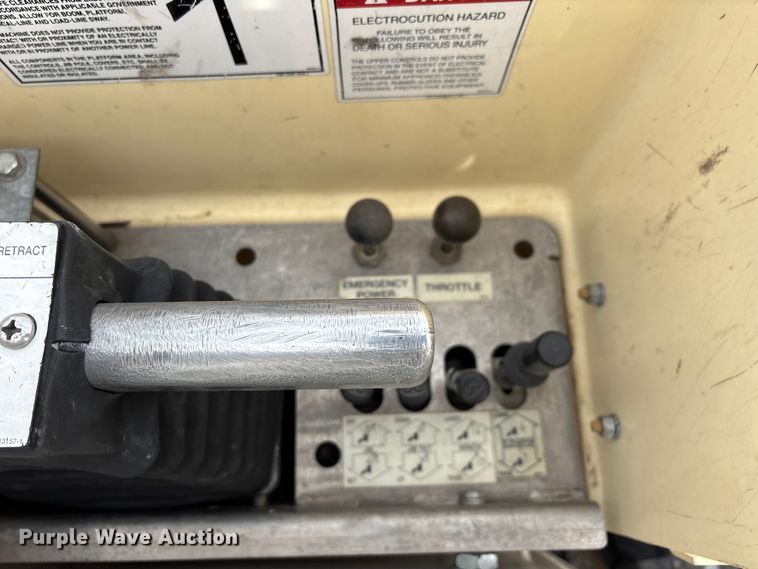 image for item DT0033 2014 Ford F550 Ext. Cab bucket truck