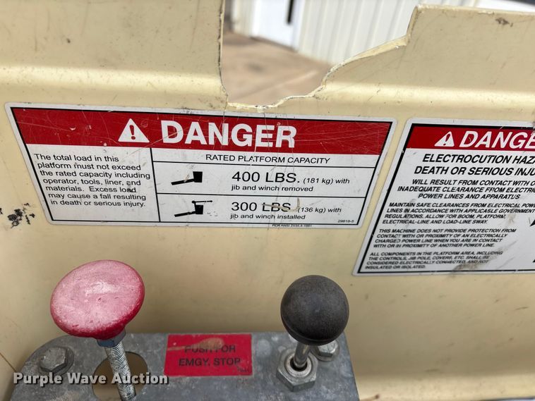 image for item DT0033 2014 Ford F550 Ext. Cab bucket truck