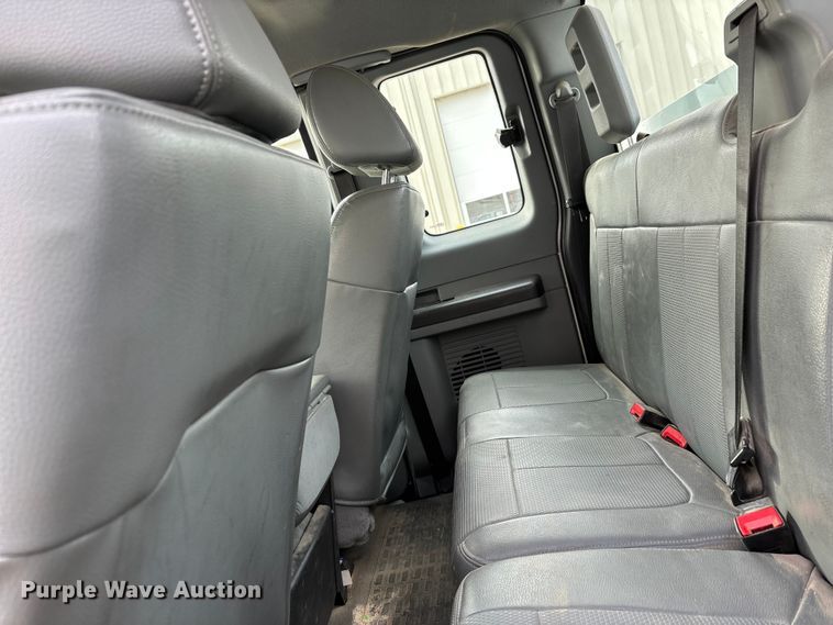 image for item DT0033 2014 Ford F550 Ext. Cab bucket truck