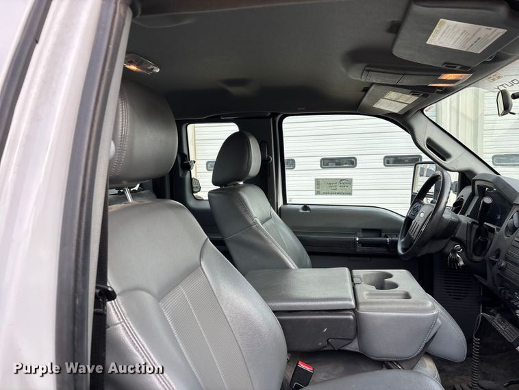 image for item DT0033 2014 Ford F550 Ext. Cab bucket truck