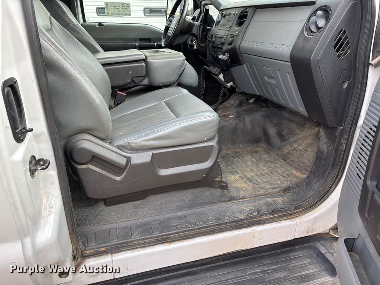 image for item DT0033 2014 Ford F550 Ext. Cab bucket truck