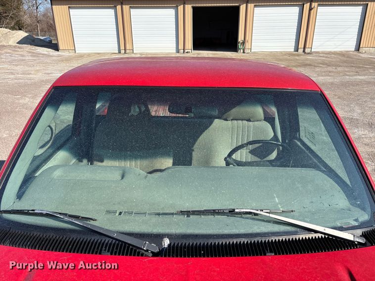 image for item DT0038 1997 Chevrolet K2500 Cheyenne pickup truck