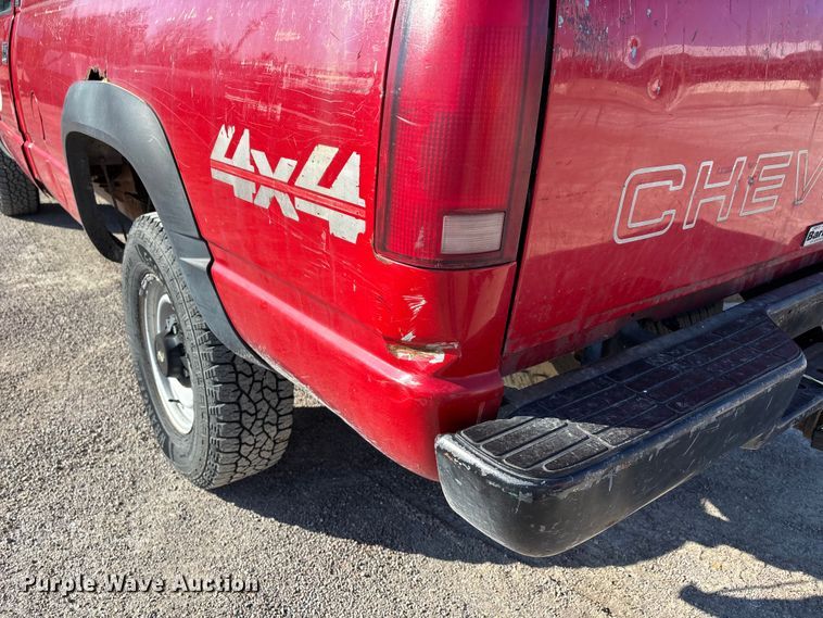 image for item DT0038 1997 Chevrolet K2500 Cheyenne pickup truck