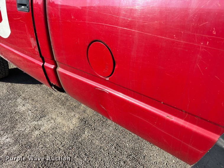 image for item DT0038 1997 Chevrolet K2500 Cheyenne pickup truck