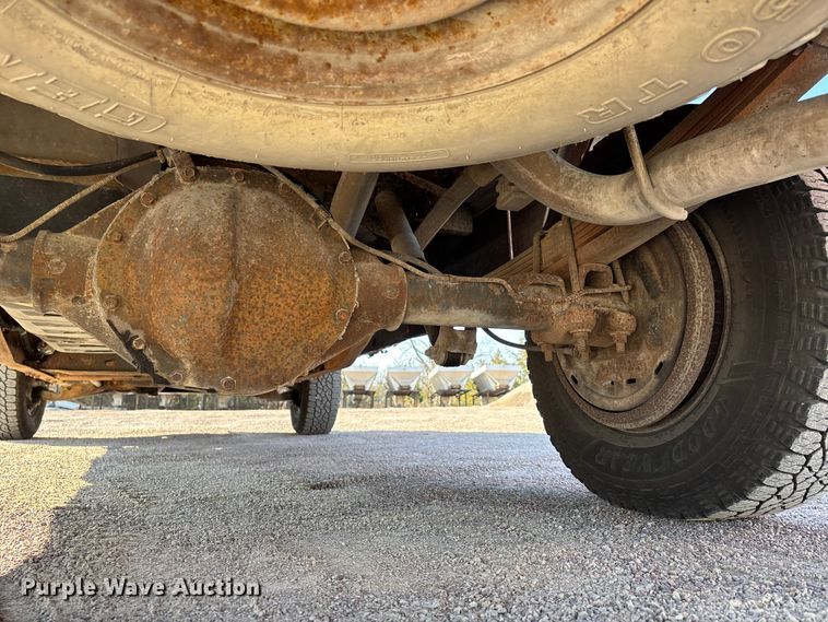 image for item DT0038 1997 Chevrolet K2500 Cheyenne pickup truck