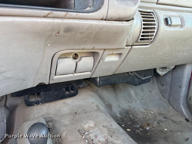 image for item DT0038 1997 Chevrolet K2500 Cheyenne pickup truck