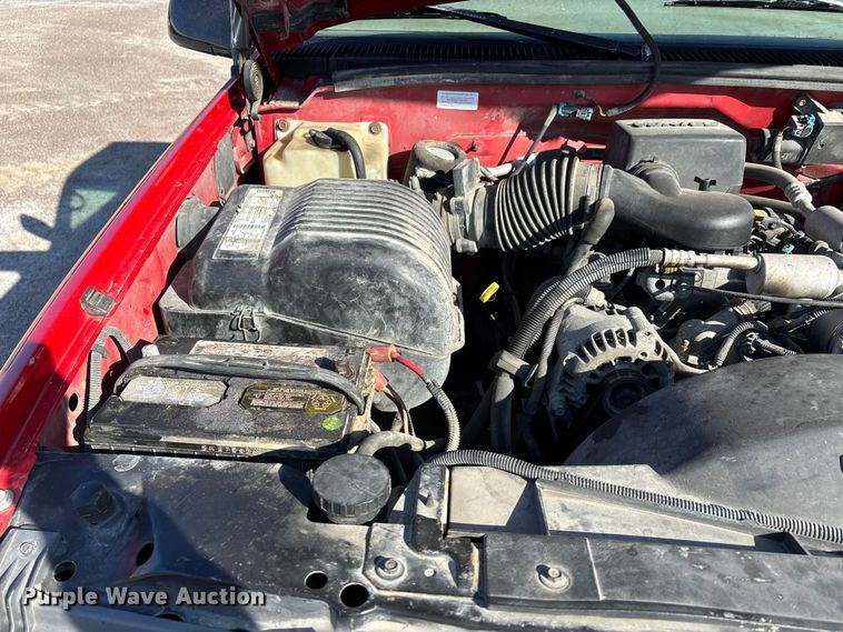 image for item DT0038 1997 Chevrolet K2500 Cheyenne pickup truck