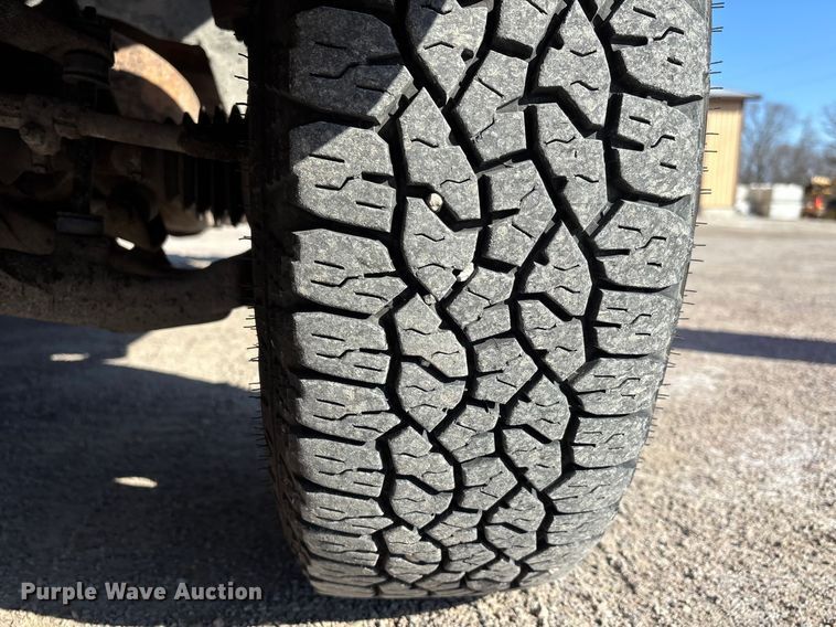 image for item DT0038 1997 Chevrolet K2500 Cheyenne pickup truck