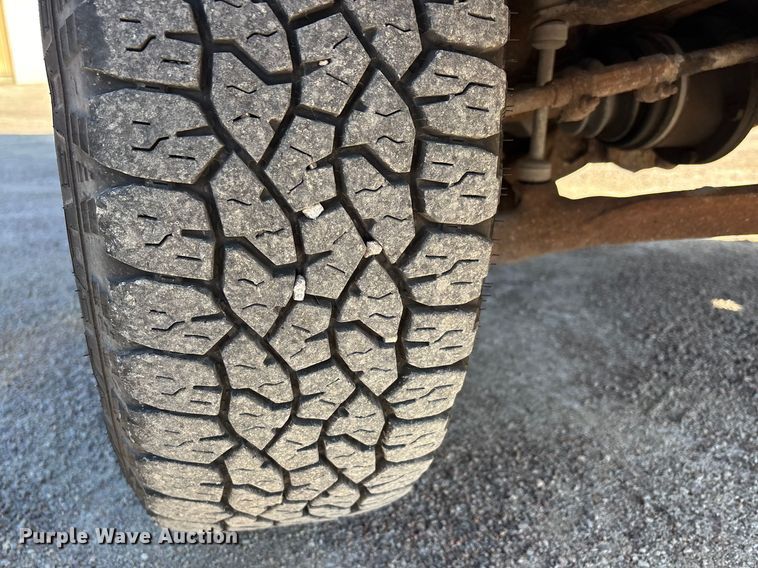 image for item DT0038 1997 Chevrolet K2500 Cheyenne pickup truck