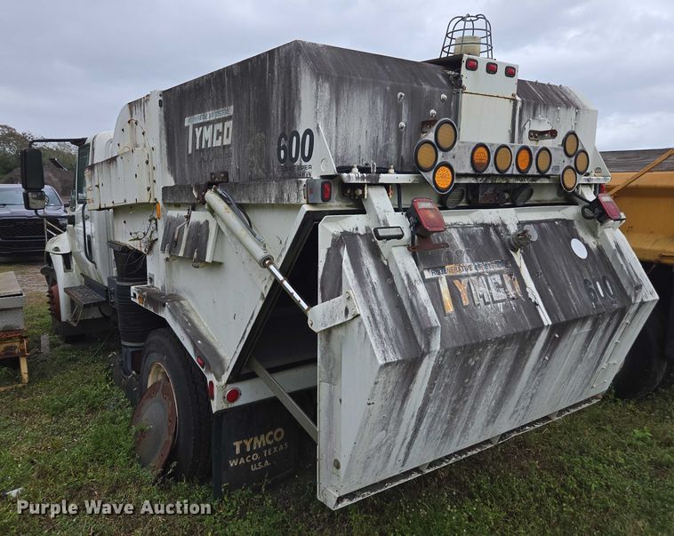 image for item DU2580 2009 International Dura Star street sweeper