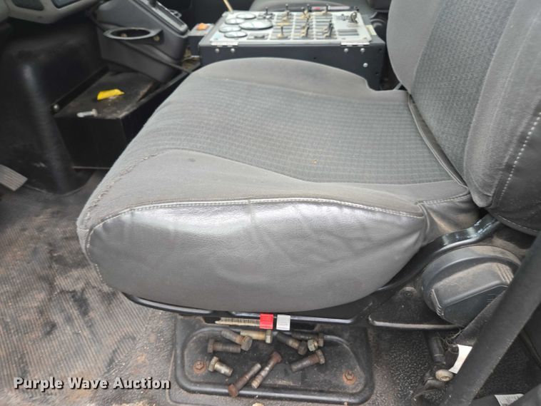 image for item DU2580 2009 International Dura Star street sweeper