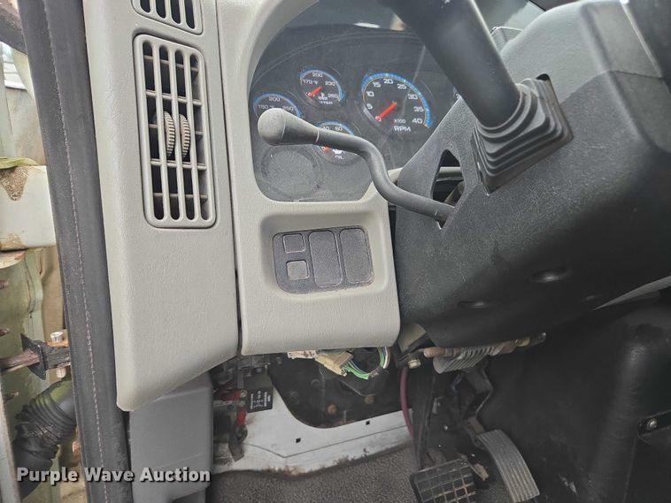 image for item DU2580 2009 International Dura Star street sweeper