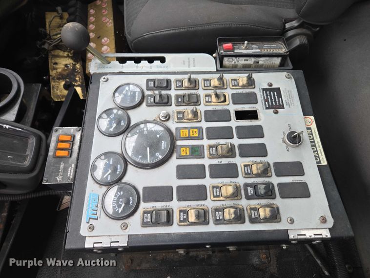 image for item DU2580 2009 International Dura Star street sweeper