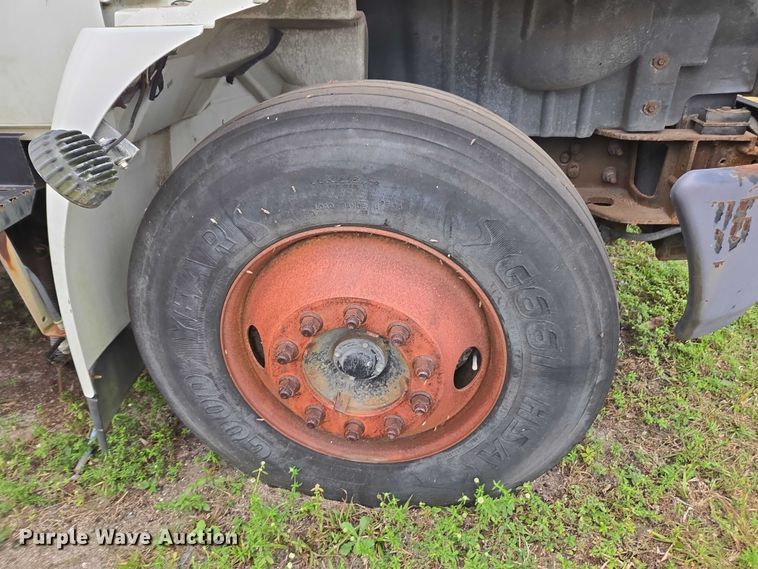 image for item DU2580 2009 International Dura Star street sweeper