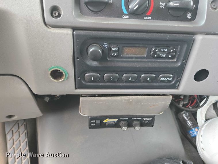 image for item DU2586 2000 Sterling L7501 dump truck