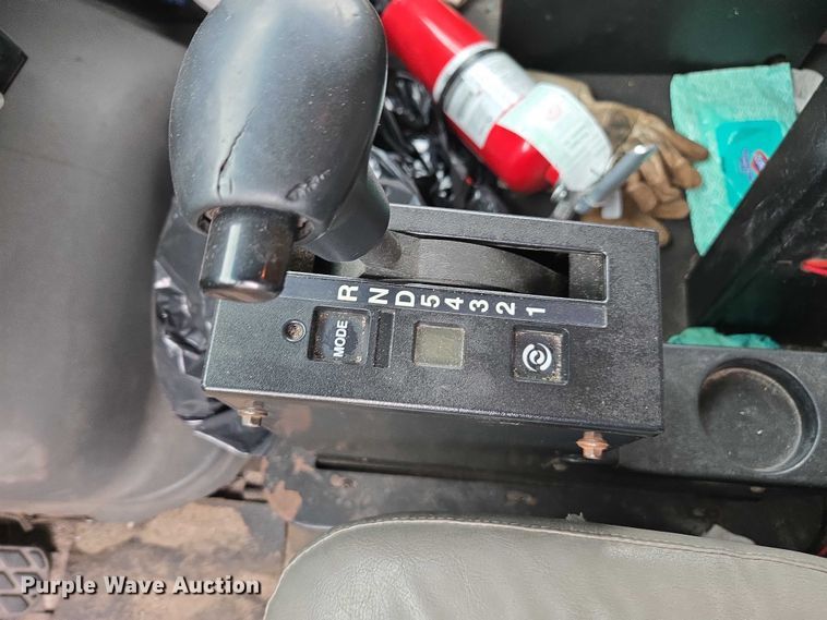 image for item DU2586 2000 Sterling L7501 dump truck