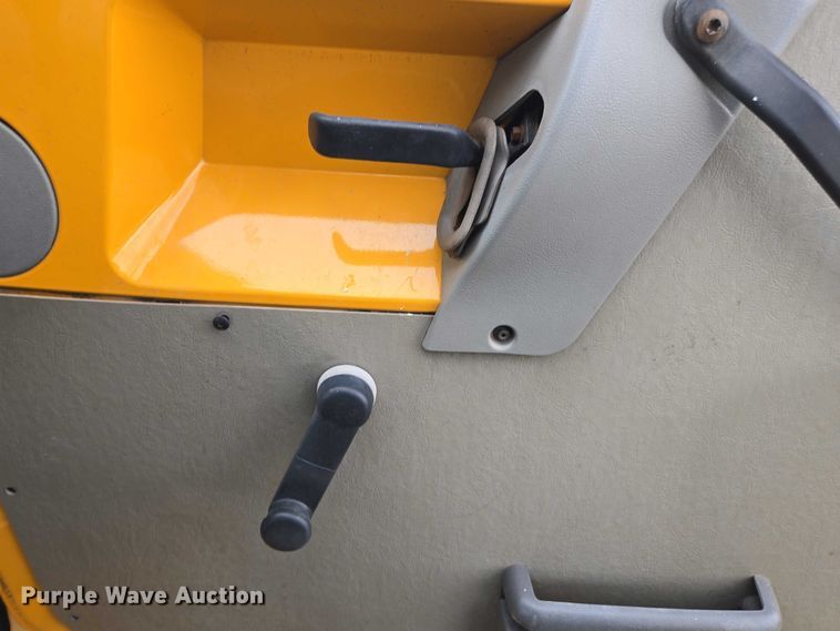 image for item DU2586 2000 Sterling L7501 dump truck