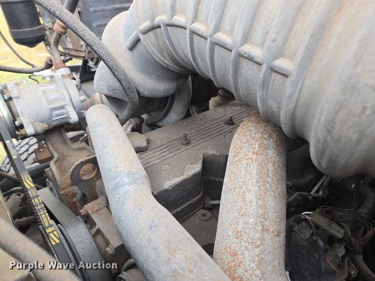 image for item DU2586 2000 Sterling L7501 dump truck