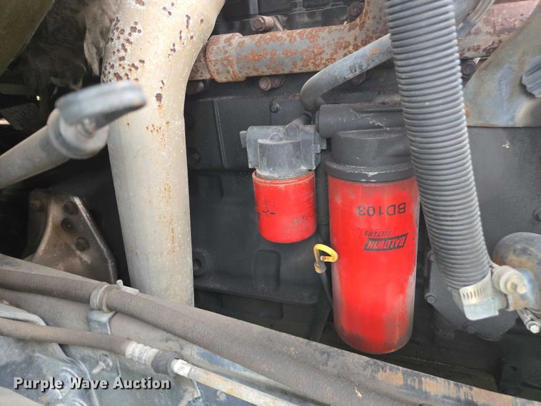 image for item DU2586 2000 Sterling L7501 dump truck