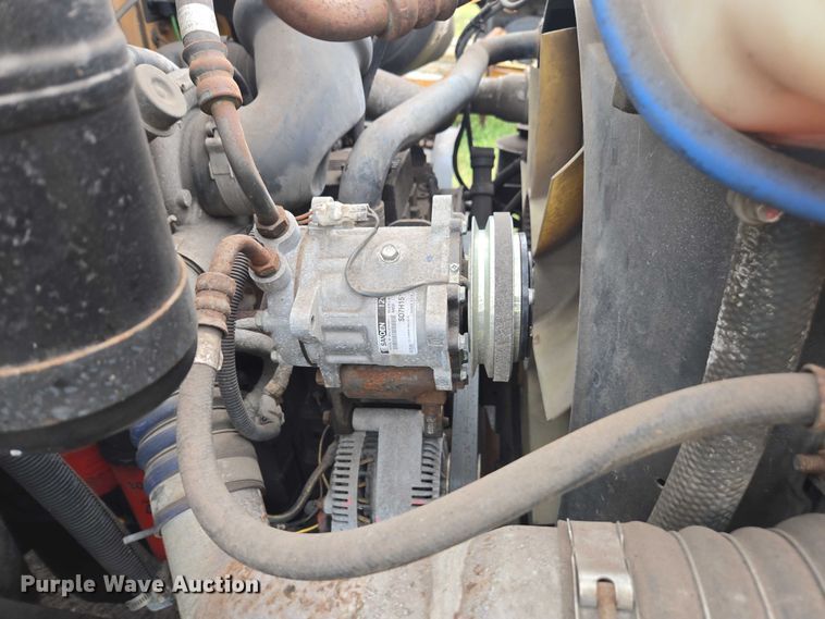 image for item DU2586 2000 Sterling L7501 dump truck