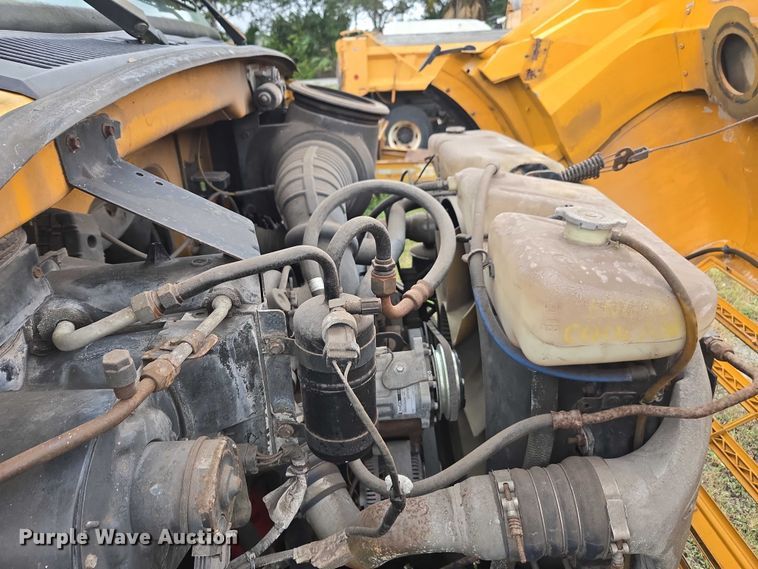 image for item DU2586 2000 Sterling L7501 dump truck