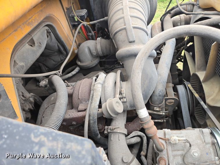 image for item DU2586 2000 Sterling L7501 dump truck