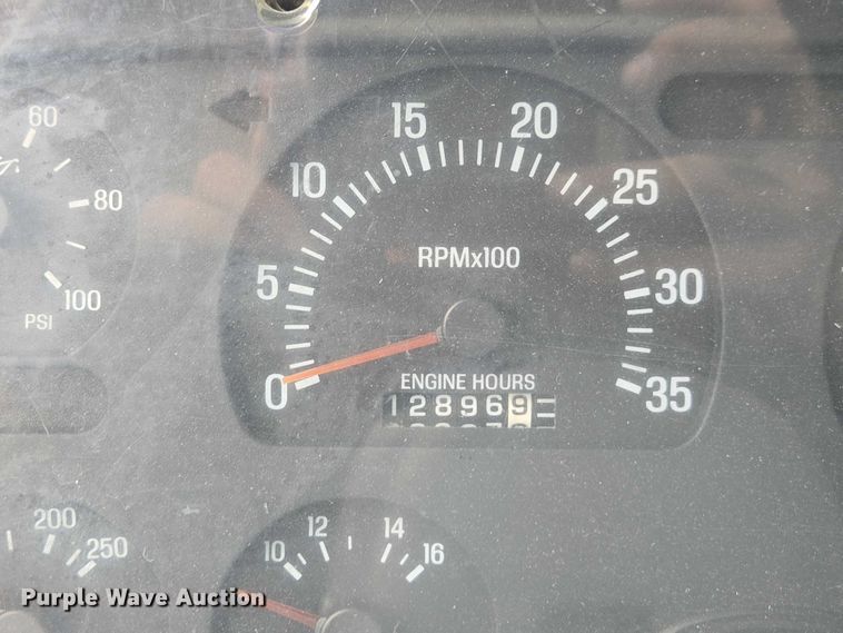 image for item DU2586 2000 Sterling L7501 dump truck