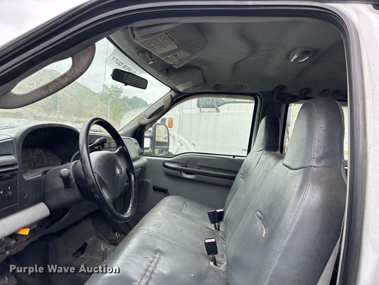 image for item DU2590 2007 Ford F-450 dump truck