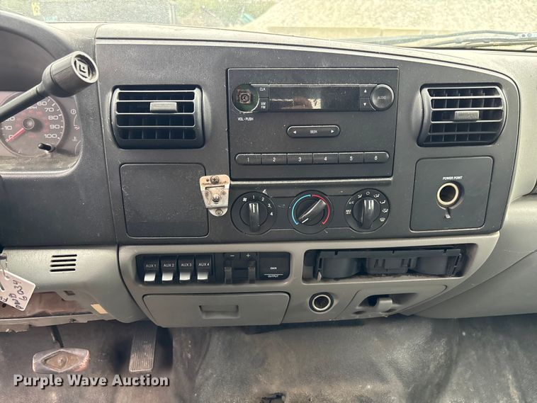 image for item DU2590 2007 Ford F-450 dump truck