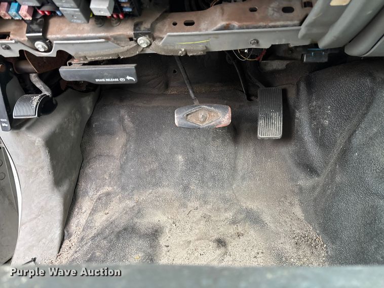 image for item DU2590 2007 Ford F-450 dump truck