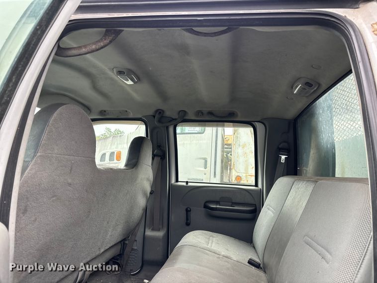 image for item DU2590 2007 Ford F-450 dump truck