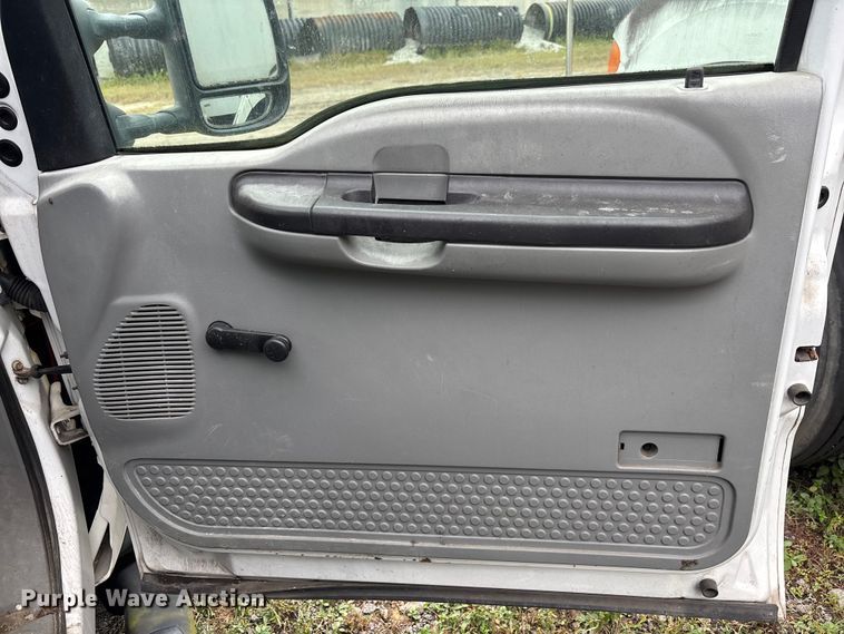 image for item DU2590 2007 Ford F-450 dump truck