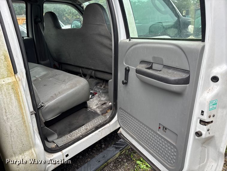 image for item DU2590 2007 Ford F-450 dump truck