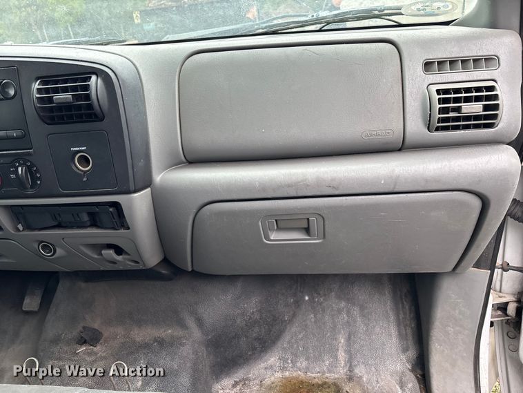 image for item DU2590 2007 Ford F-450 dump truck