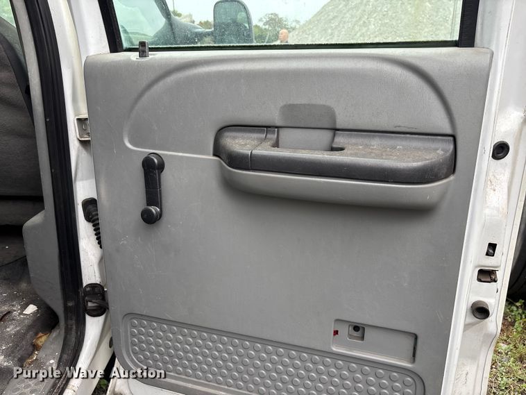 image for item DU2590 2007 Ford F-450 dump truck