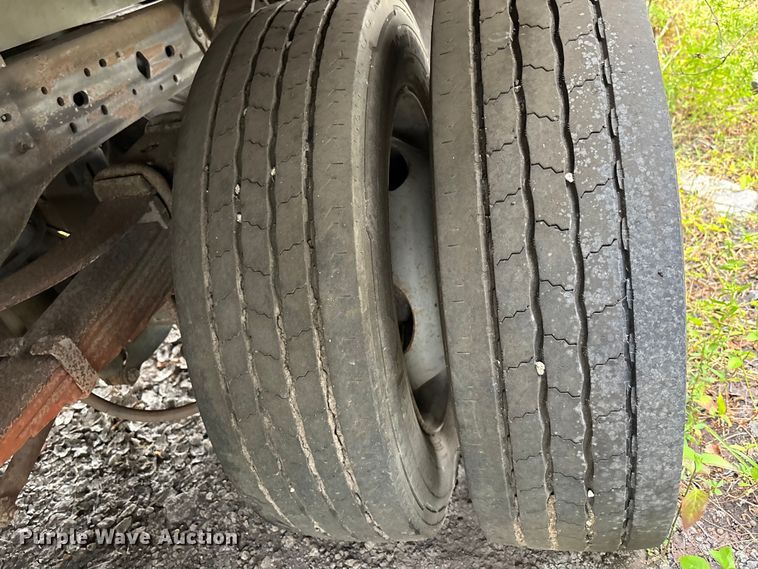 image for item DU2590 2007 Ford F-450 dump truck