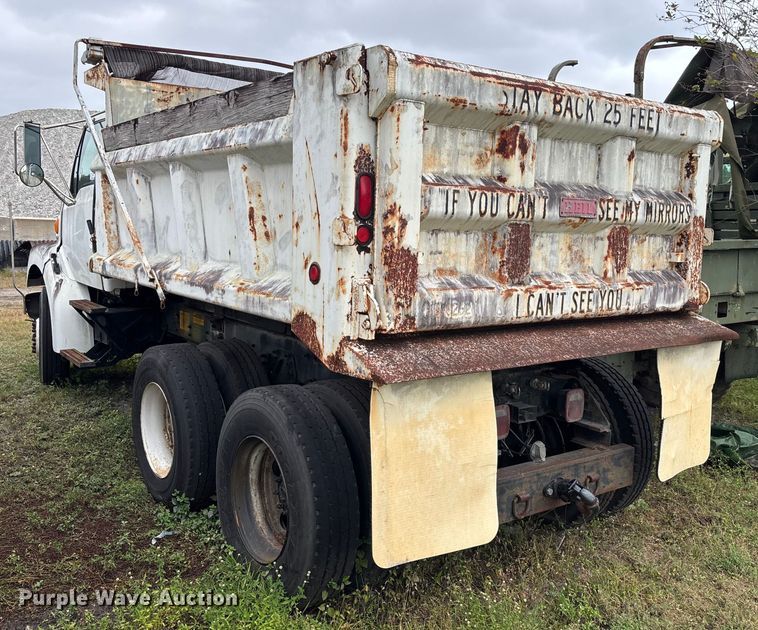 image for item DU2591 2001 Sterling dump truck