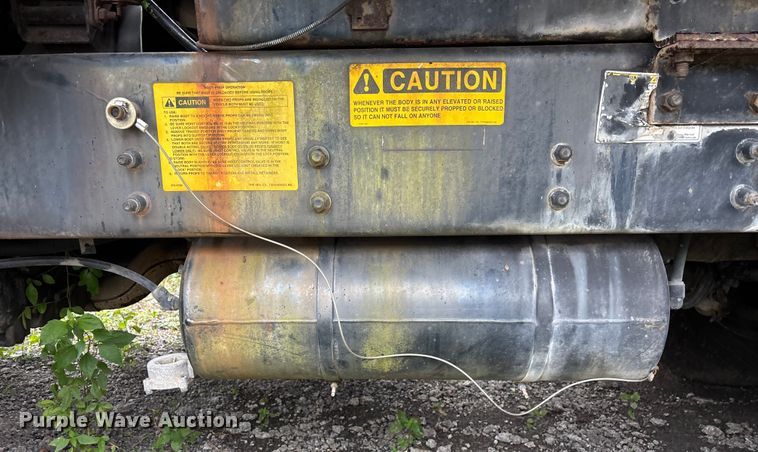 image for item DU2591 2001 Sterling dump truck