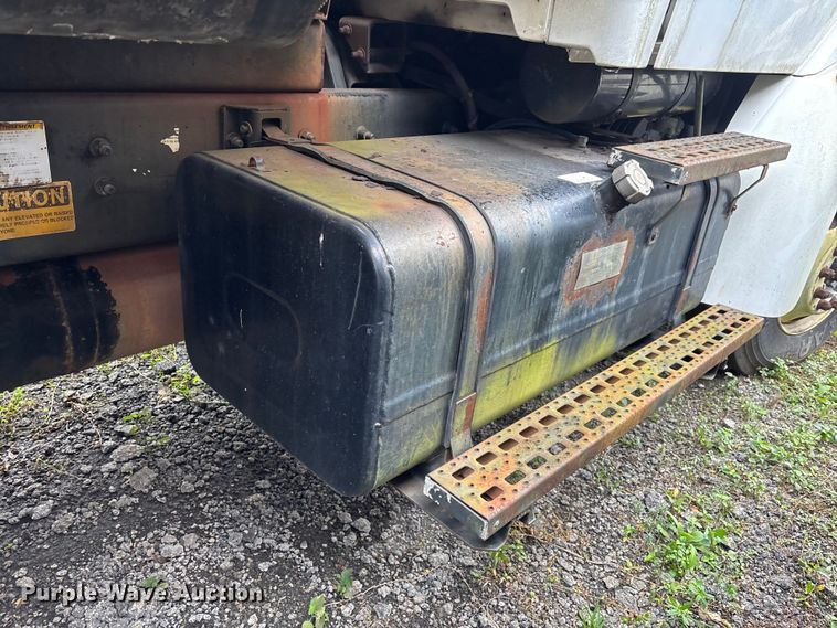 image for item DU2591 2001 Sterling dump truck