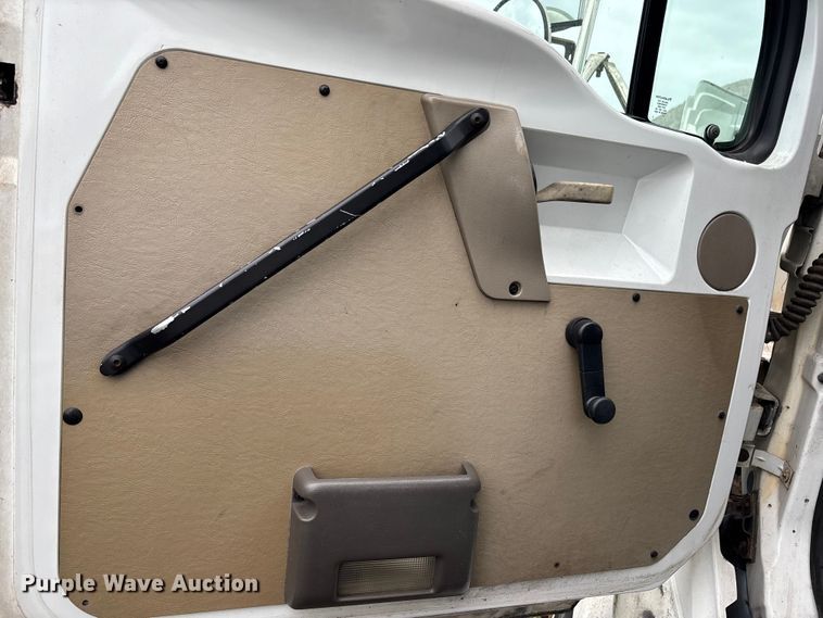 image for item DU2591 2001 Sterling dump truck