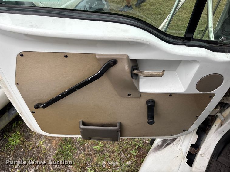 image for item DU2591 2001 Sterling dump truck