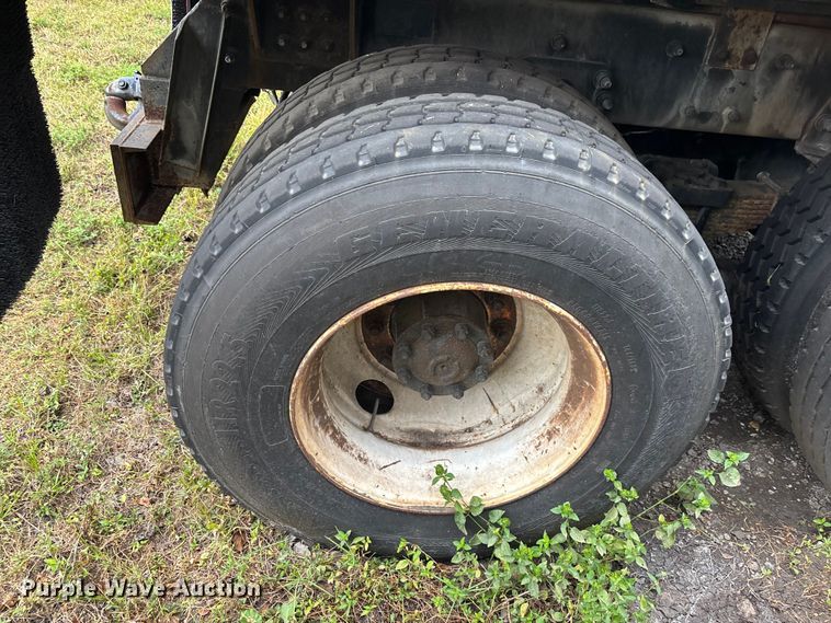 image for item DU2591 2001 Sterling dump truck