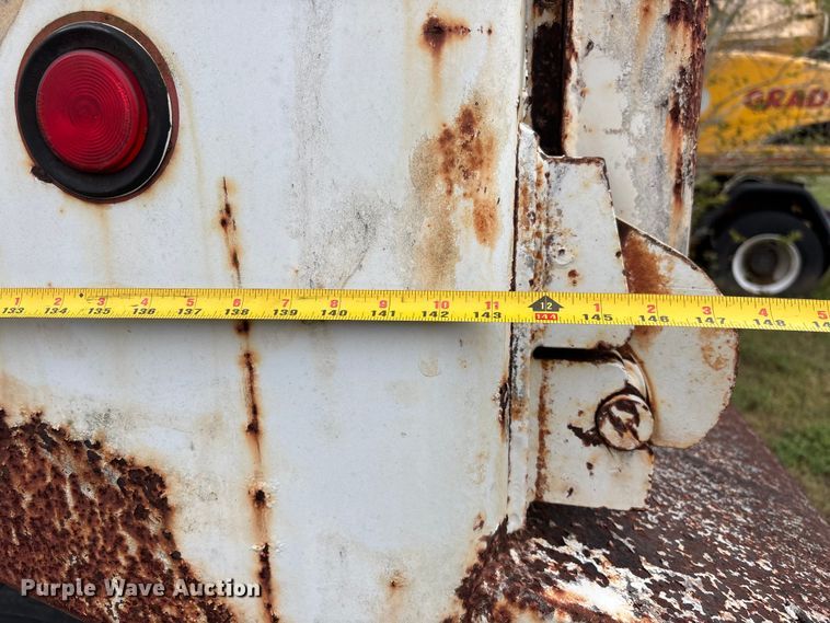 image for item DU2591 2001 Sterling dump truck