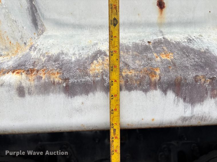 image for item DU2591 2001 Sterling dump truck