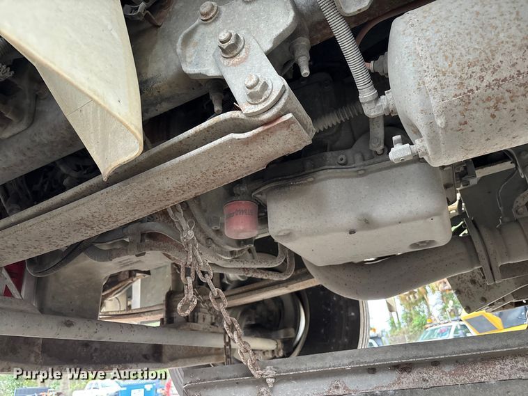 image for item DU2597 2015 International Navistar 4300M7 vacuum truck