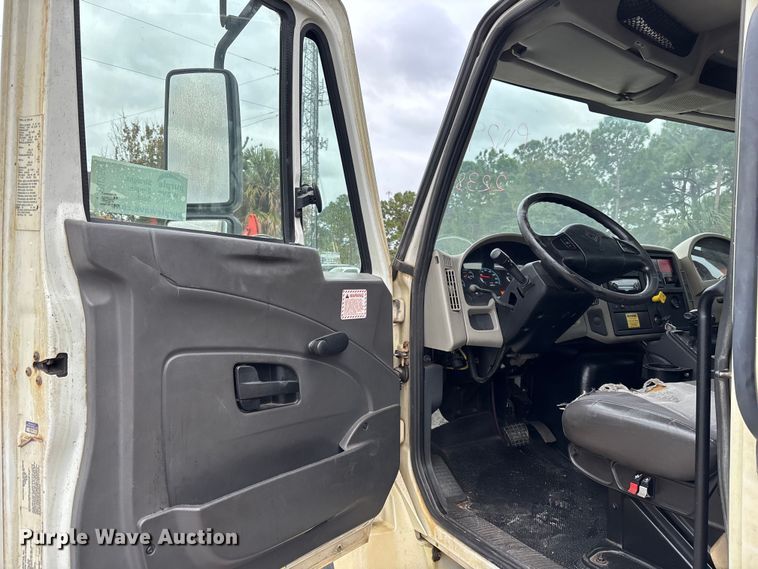 image for item DU2597 2015 International Navistar 4300M7 vacuum truck