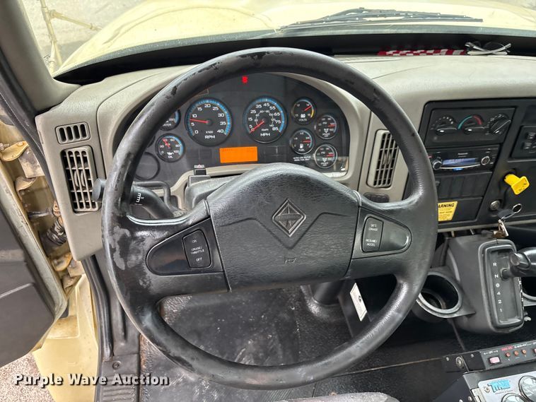 image for item DU2597 2015 International Navistar 4300M7 vacuum truck