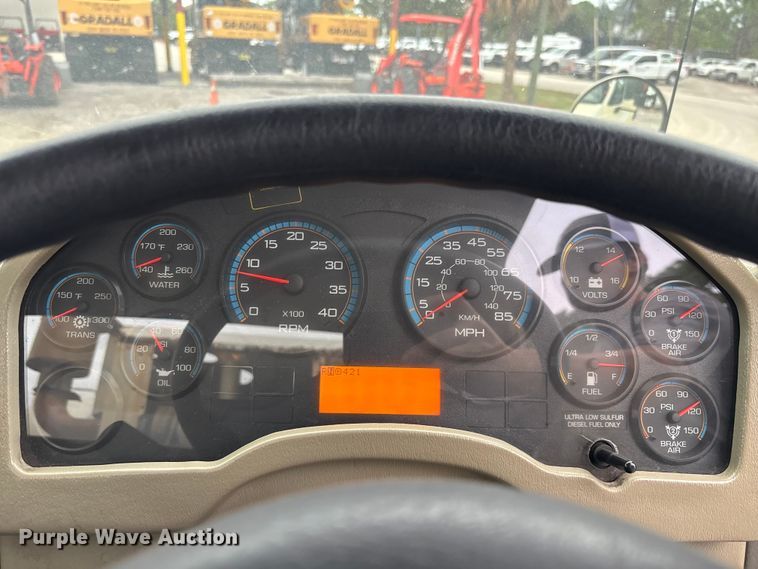 image for item DU2597 2015 International Navistar 4300M7 vacuum truck