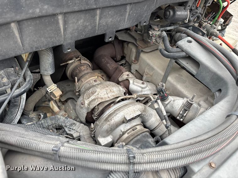 image for item DU2597 2015 International Navistar 4300M7 vacuum truck