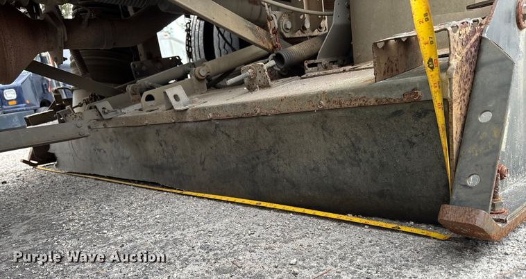 image for item DU2597 2015 International Navistar 4300M7 vacuum truck